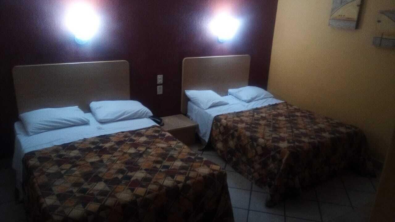 Hotel Castilla Y Leon Гуадалахара Екстериор снимка